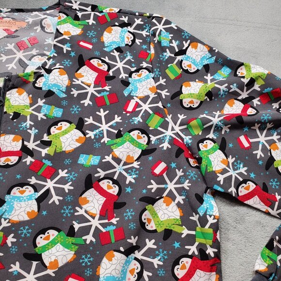 Elite Med Performance Scrub Jacket Penguins Presents and Snowflakes Wmn Sz 2XL - Picture 6 of 11